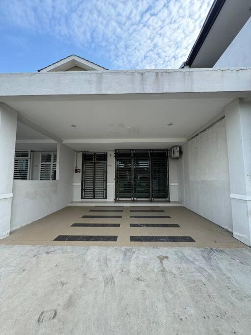 Homestay Bagan Serai Exterior photo